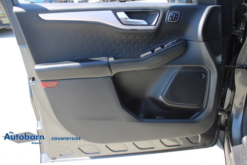 Used 2020 Ford Escape SEL FWD image 9