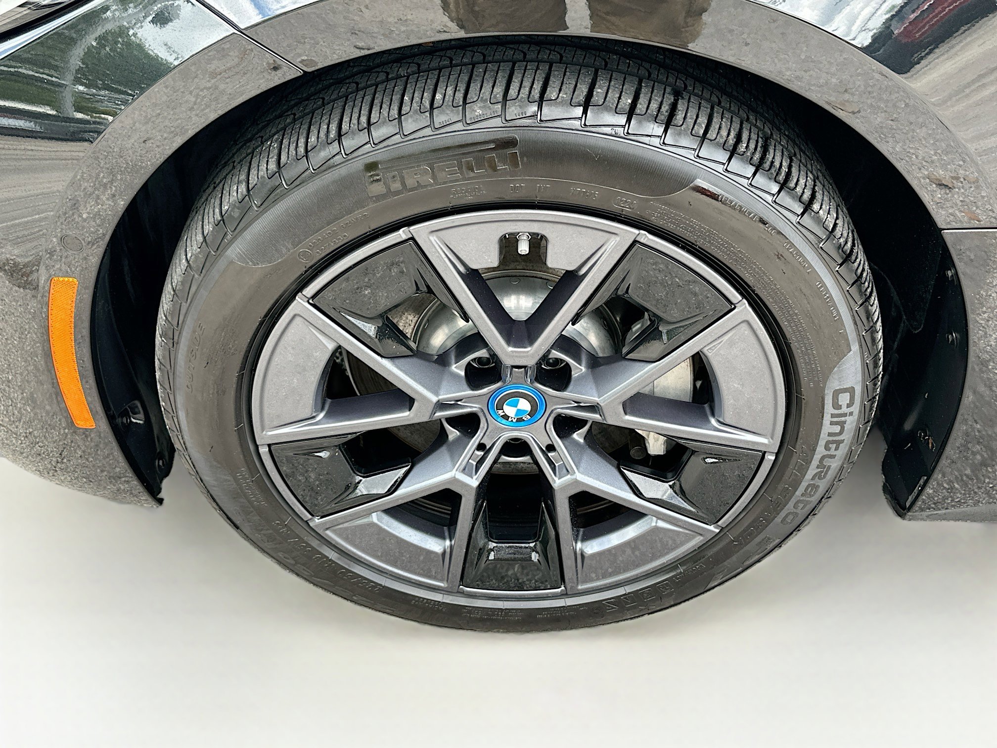 Used 2023 BMW i4 eDrive35 w/ Parking Assistance Package image 33