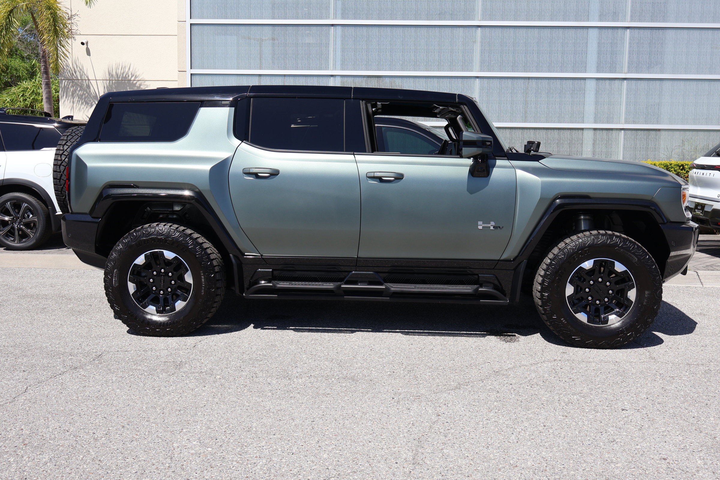 Used 2024 GMC Hummer EV 3X w/ Extreme Off-Road Package AWD/4WD image 11