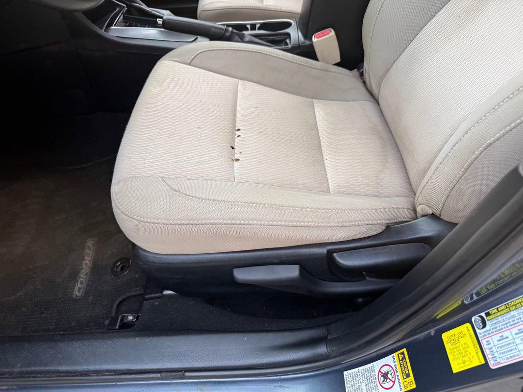 Used 2014 Toyota Corolla LE FWD image 20