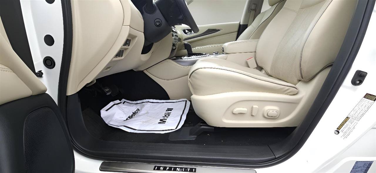 Used 2019 INFINITI QX60 Luxe w/ Essential Package AWD/4WD image 12