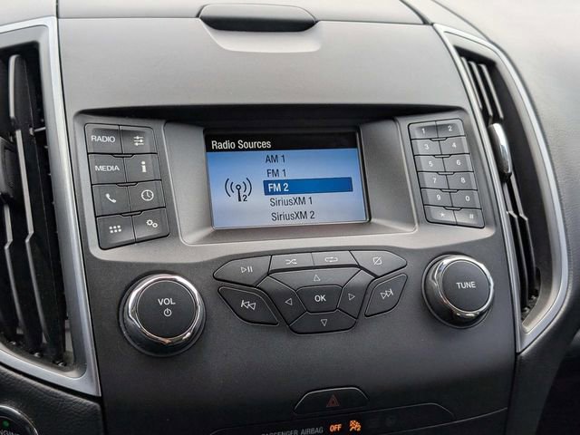 Used 2019 Ford Edge SE FWD image 25