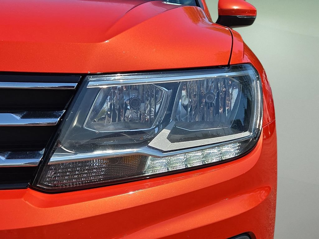 Used 2019 Volkswagen Tiguan SE w/ Panoramic Sunroof Package AWD/4WD image 9