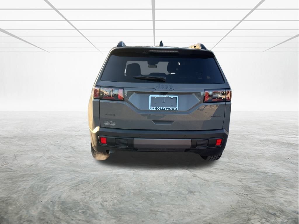 New 2026 Jeep Cherokee Laredo image 5