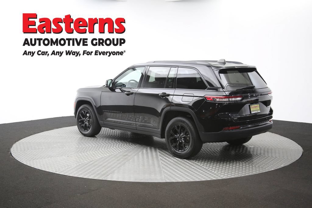 Used 2025 Jeep Grand Cherokee Altitude AWD/4WD image 64
