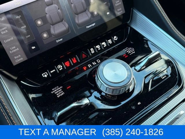 Used 2023 Jeep Grand Wagoneer Series III image 22