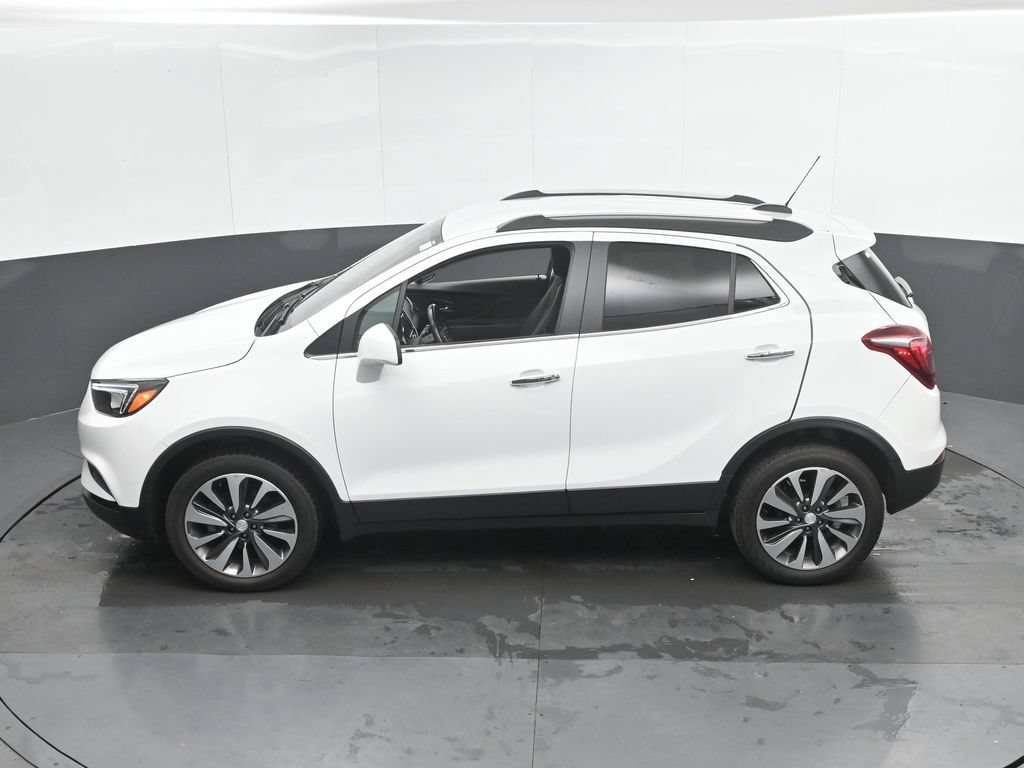 Used 2022 Buick Encore Preferred w/ Safety Package AWD/4WD image 38