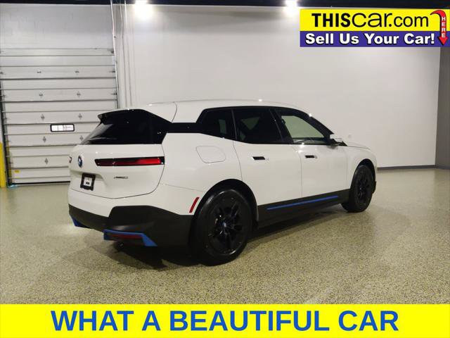 Used 2024 BMW iX xDrive50 AWD/4WD image 8