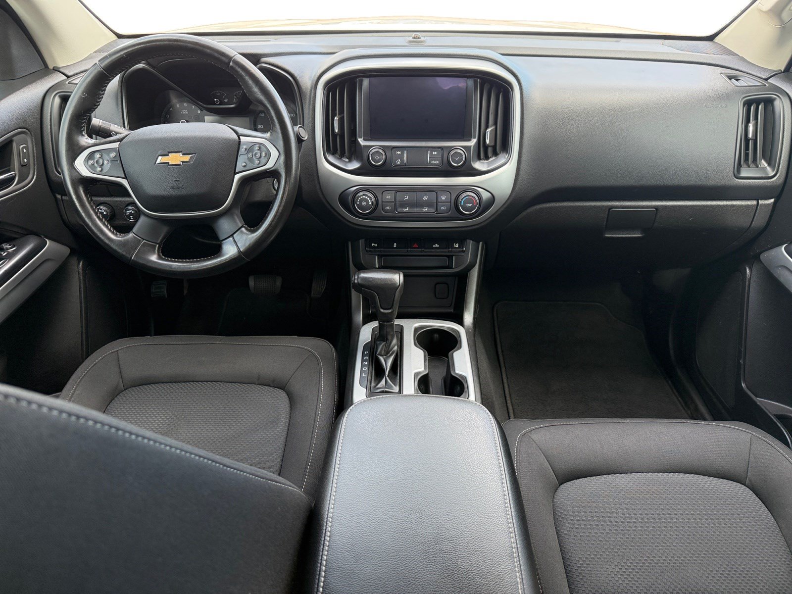 Used 2020 Chevrolet Colorado LT w/ Safety Package AWD/4WD image 14