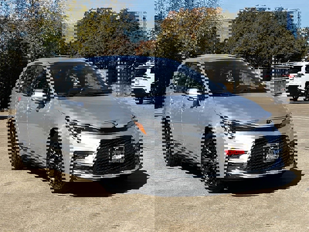 Used 2023 Toyota Corolla SE image 2