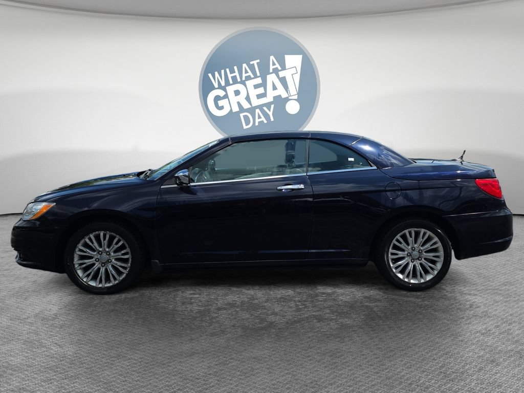 Used 2012 Chrysler 200 Limited FWD image 7