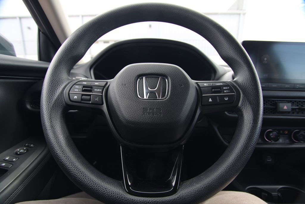 Used 2023 Honda HR-V LX image 18