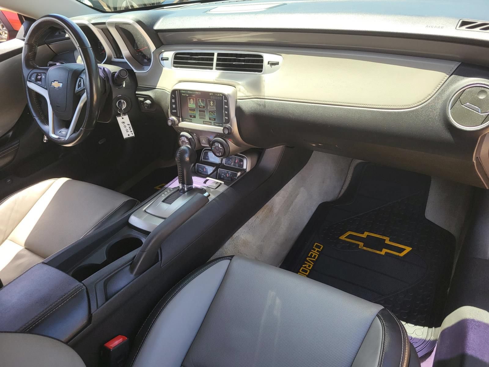 Used 2013 Chevrolet Camaro SS RWD image 8