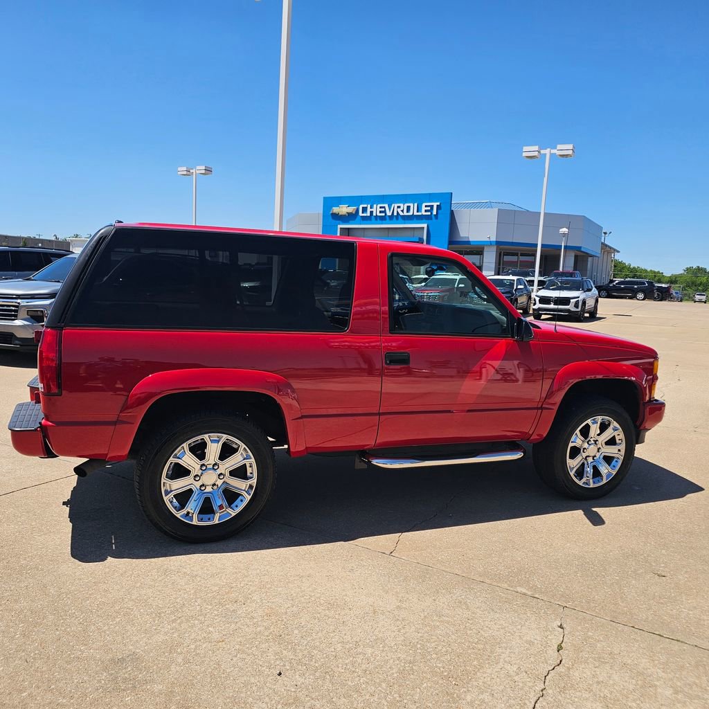 Used 1997 Chevrolet Tahoe 4WD 2-Door w/ Preferred Equipment Group 2 image 9