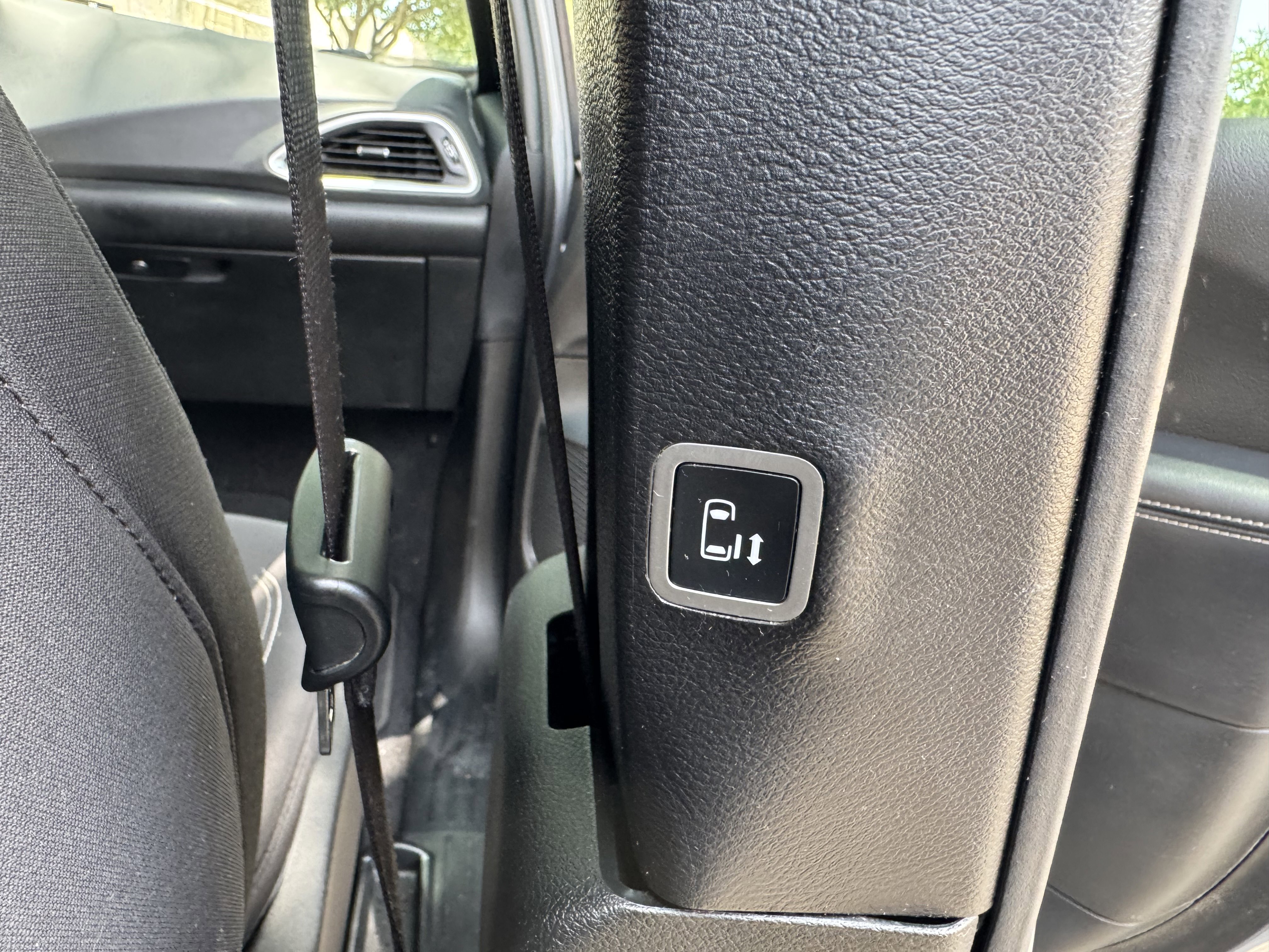 Used 2018 Chrysler Pacifica Touring Plus w/ S Appearance Package FWD image 30