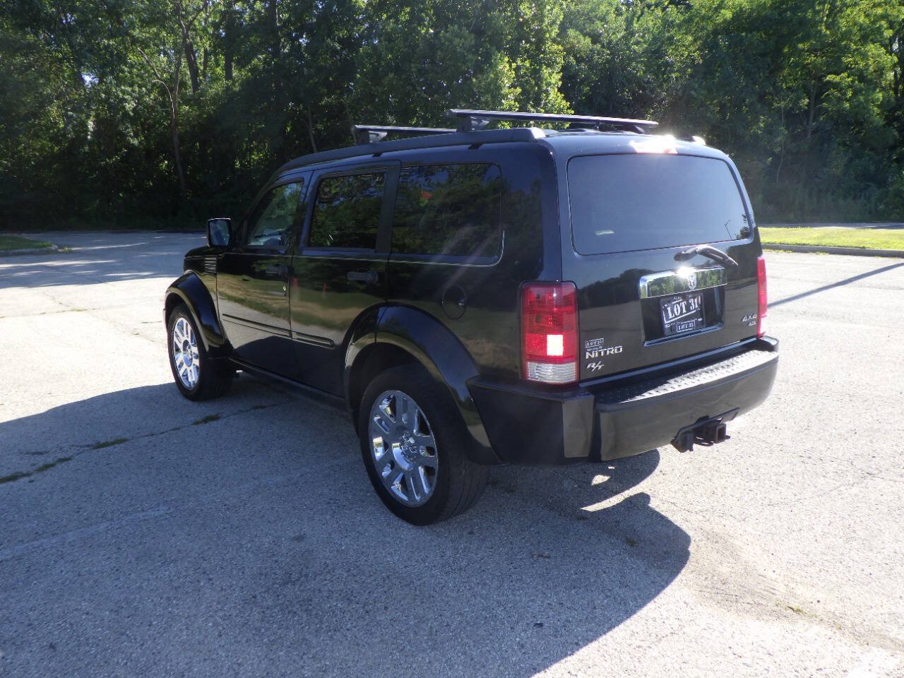 Used 2007 Dodge Nitro R/T AWD/4WD image 3