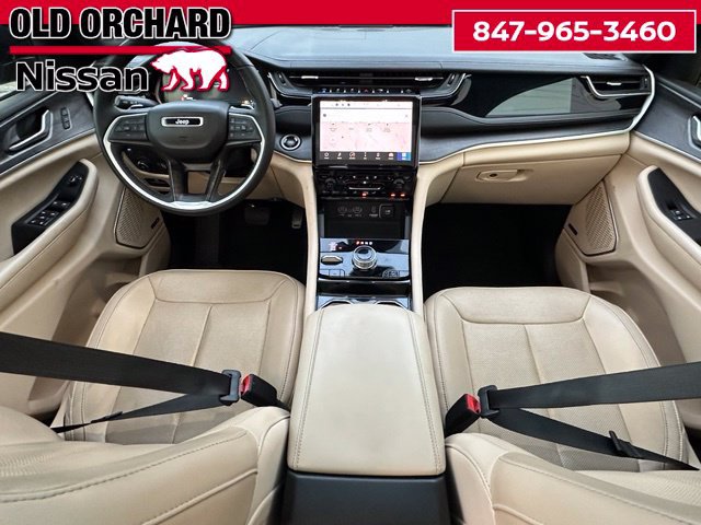 Used 2022 Jeep Grand Cherokee Limited 4xe w/ Luxury Tech Group II AWD/4WD image 13