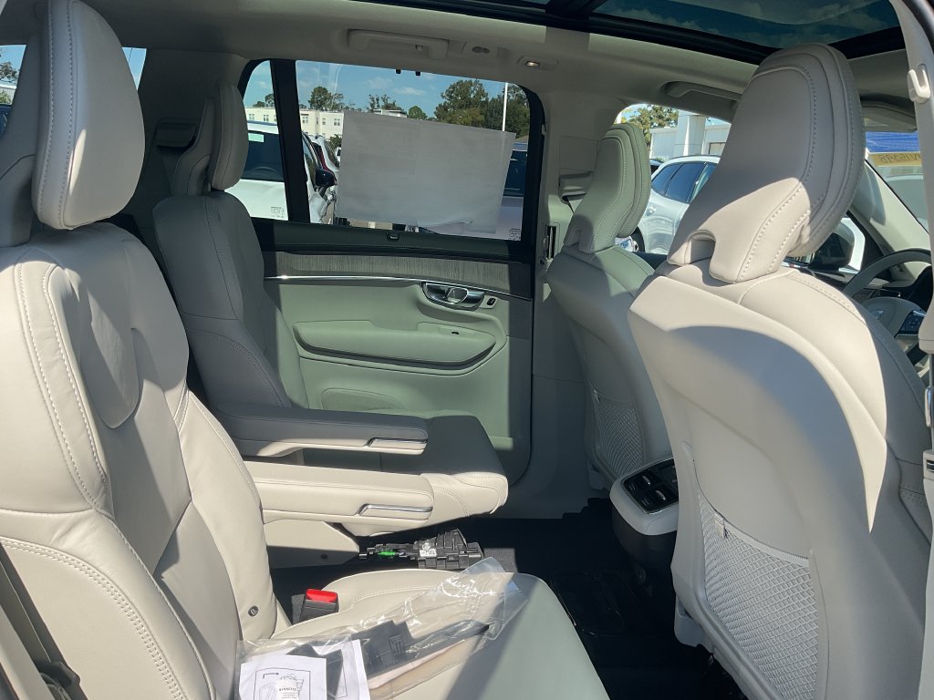 New 2027 Volvo XC90 B6 Ultra AWD/4WD image 17