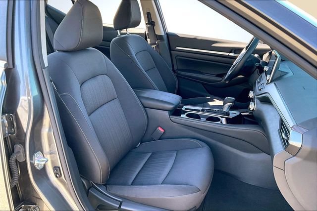 Used 2023 Nissan Altima 2.5 SV FWD image 27