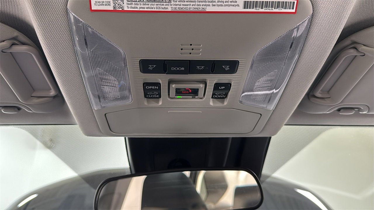 Used 2025 Toyota RAV4 XLE image 11