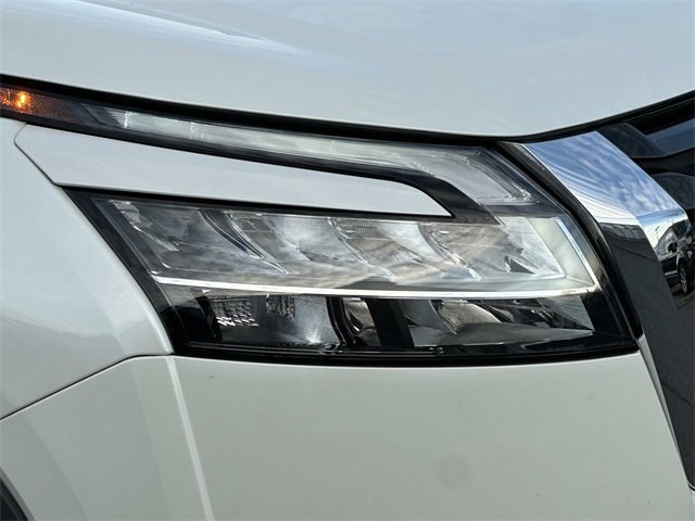 Used 2023 Nissan Pathfinder SL image 5