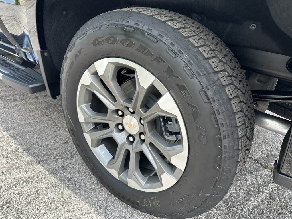 New 2025 Chevrolet Silverado 1500 High Country image 11