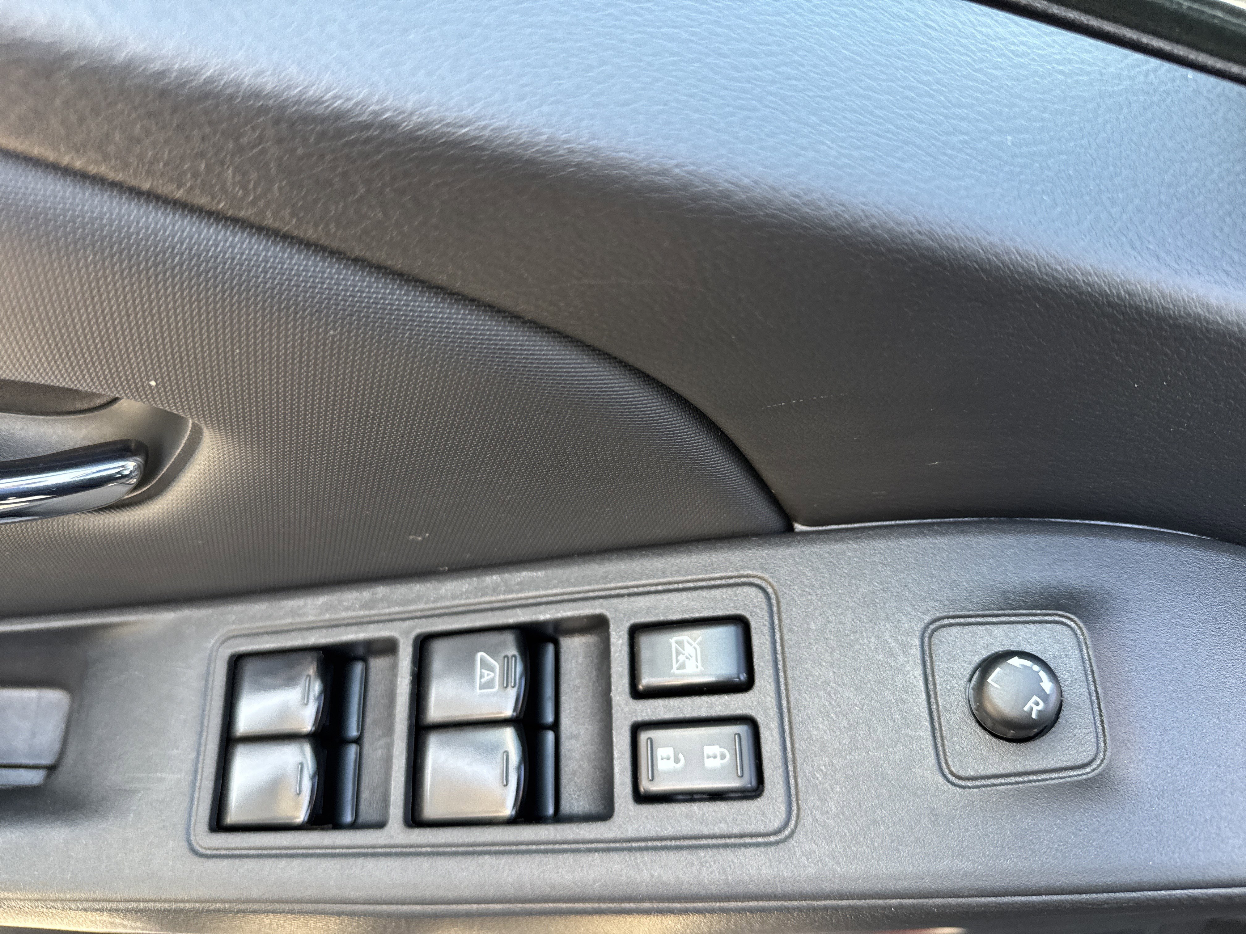 Used 2022 Nissan Frontier PRO-4X AWD/4WD image 15