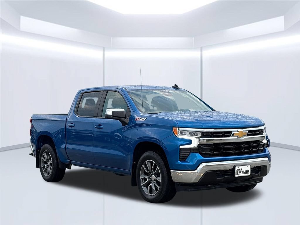 Used 2023 Chevrolet Silverado 1500 LT w/ Z71 Off-Road Package AWD/4WD image 9