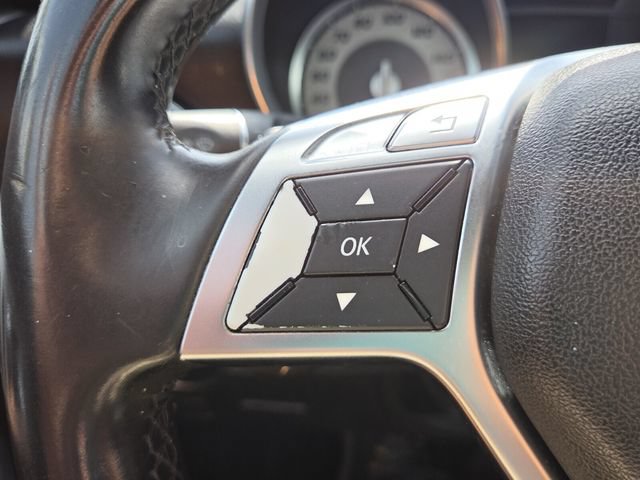 Used 2015 Mercedes-Benz SLK 250 w/ Premium Package image 11