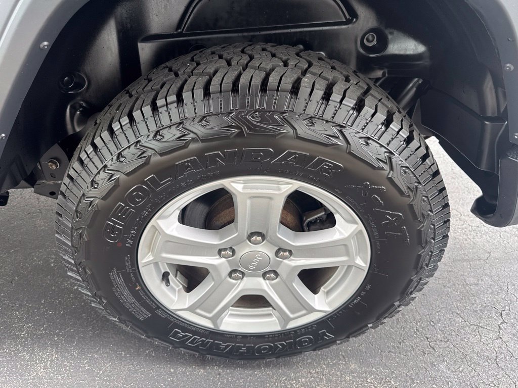 Used 2019 Jeep Wrangler Unlimited Sport AWD/4WD image 29