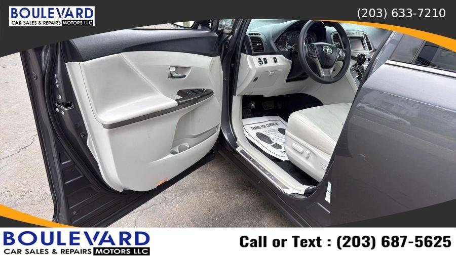 Used 2013 Toyota Venza LE w/ LE Preferred Pkg AWD/4WD image 26