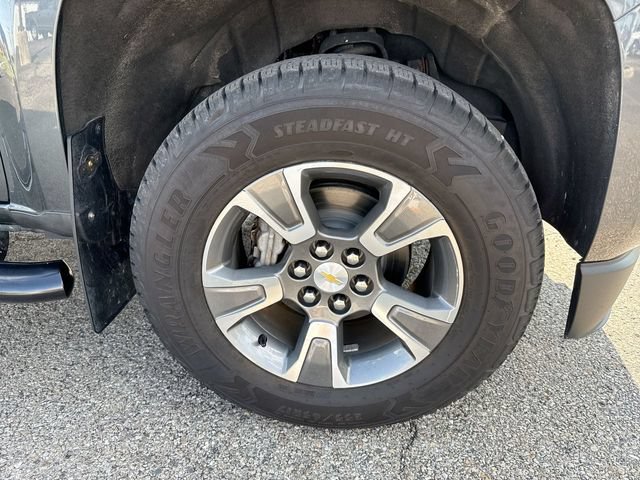 Used 2017 Chevrolet Colorado Z71 AWD/4WD image 10