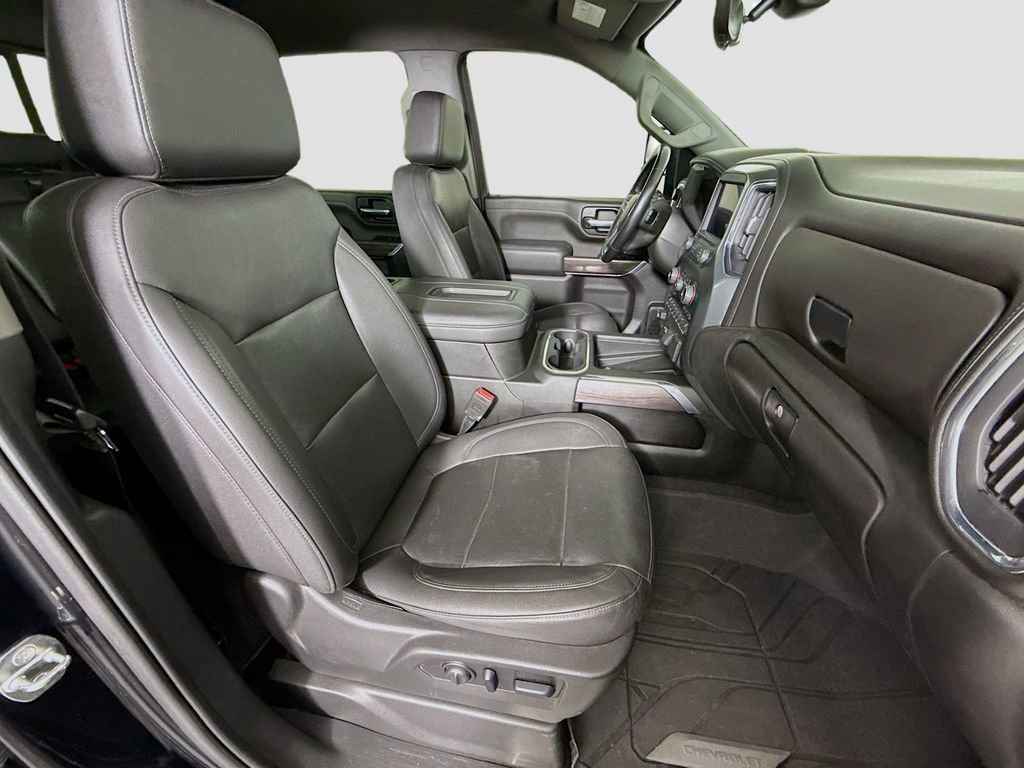 Used 2022 Chevrolet Silverado 2500 LTZ w/ LTZ Plus Package image 28