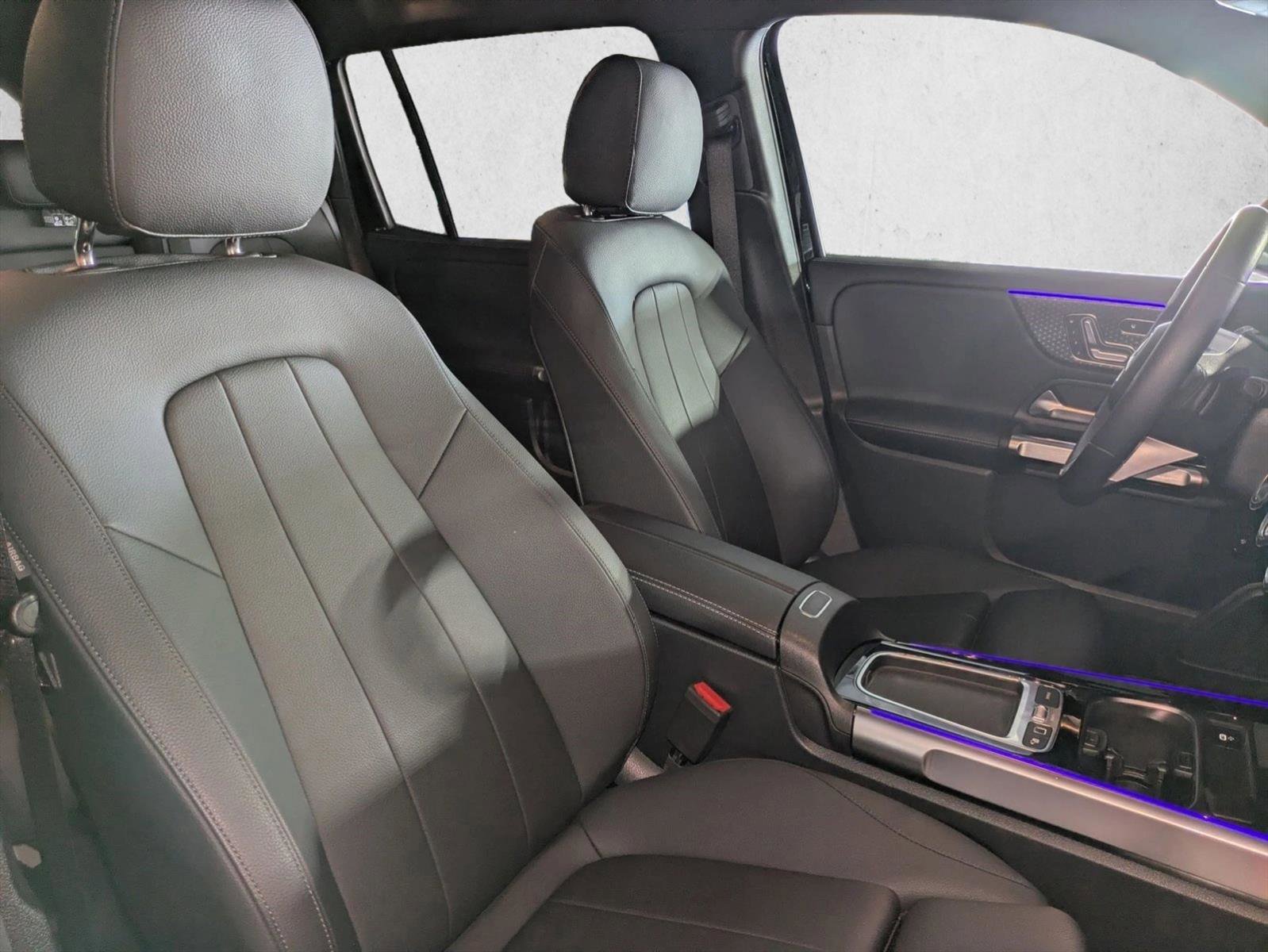 Certified 2025 Mercedes-Benz GLB 250 image 19