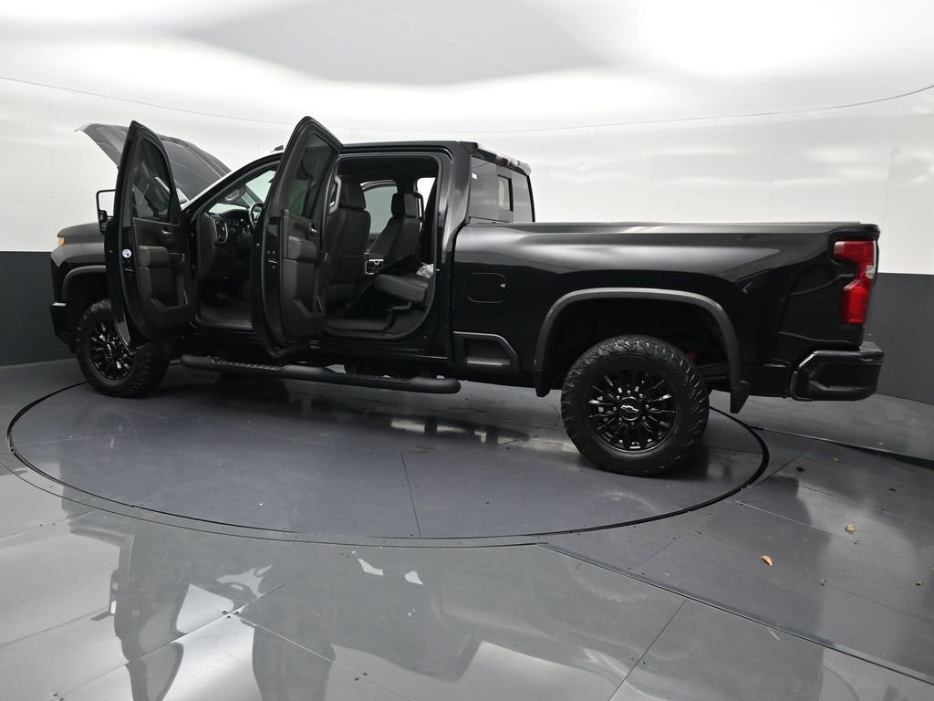 Used 2023 Chevrolet Silverado 2500 LTZ w/ LTZ Plus Package image 35