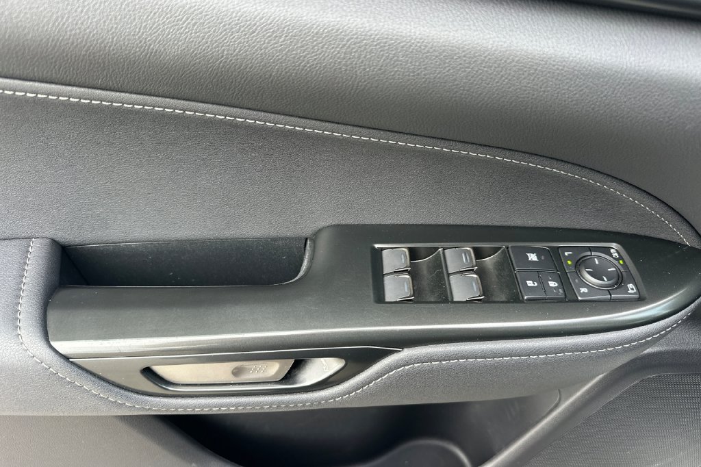 Certified 2025 Lexus NX 350h AWD w/ Accessory Package (2T) image 11