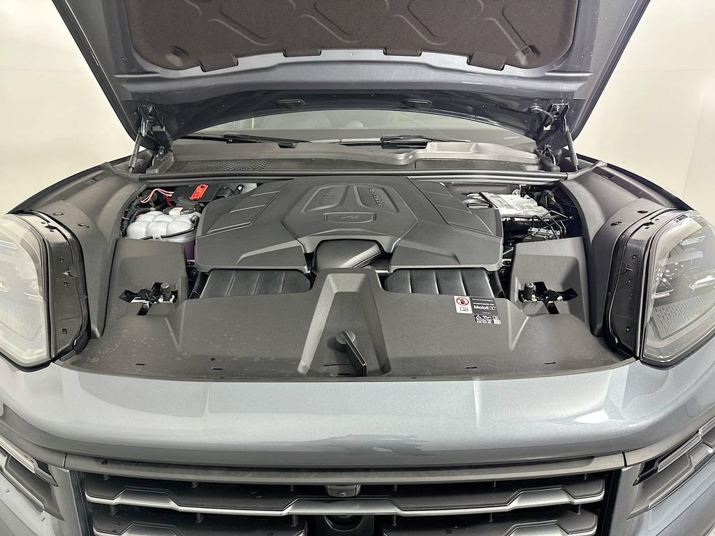 New 2026 Porsche Cayenne AWD/4WD image 33