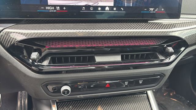 Used 2025 BMW M2 w/ Lighting Package image 30