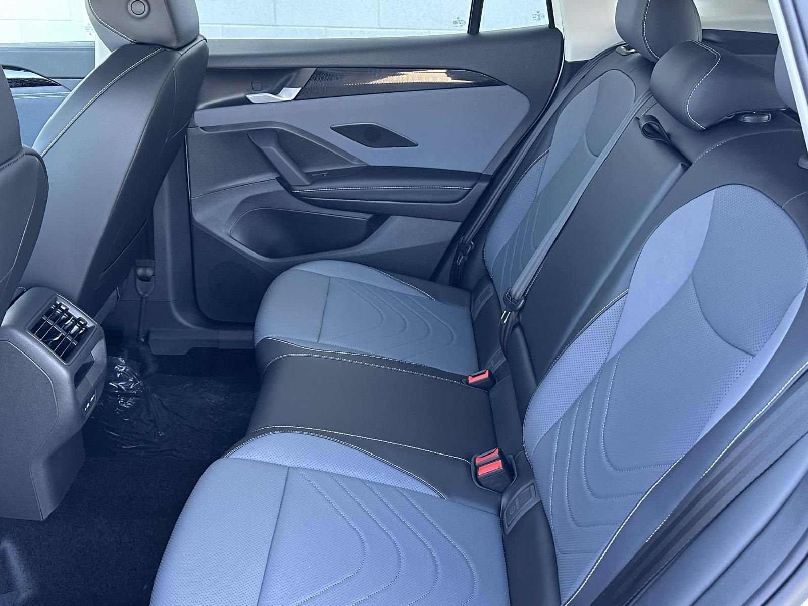 New 2026 Volkswagen Tiguan SE AWD/4WD image 13