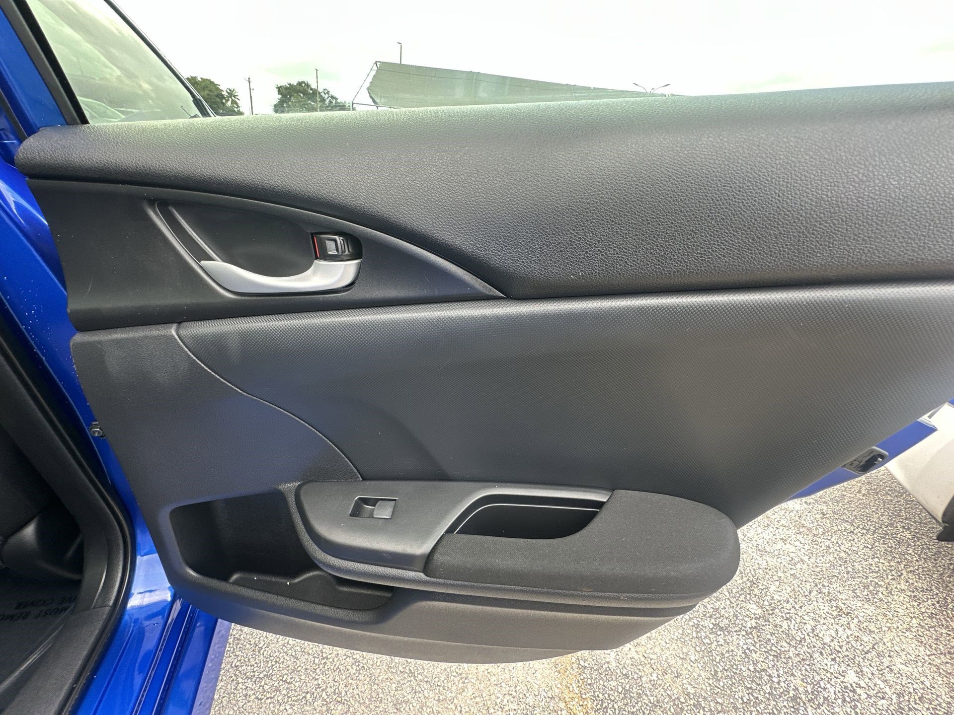 Used 2019 Honda Civic EX image 30