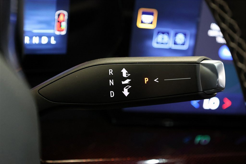 New 2026 Chevrolet Traverse Z71 w/ Driver Confidence Package image 21