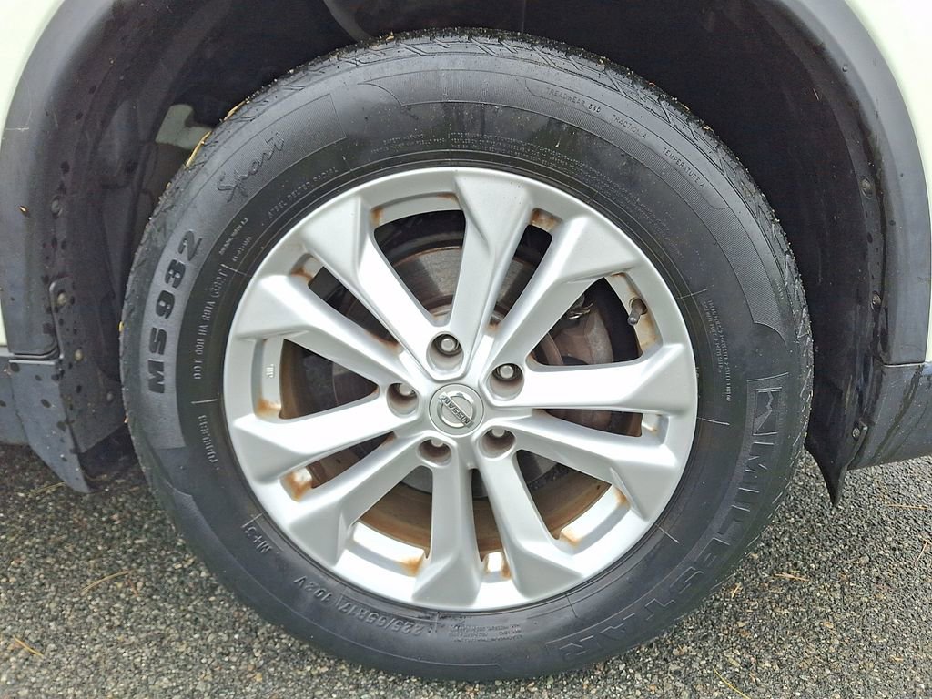 Used 2016 Nissan Rogue SV AWD/4WD image 8