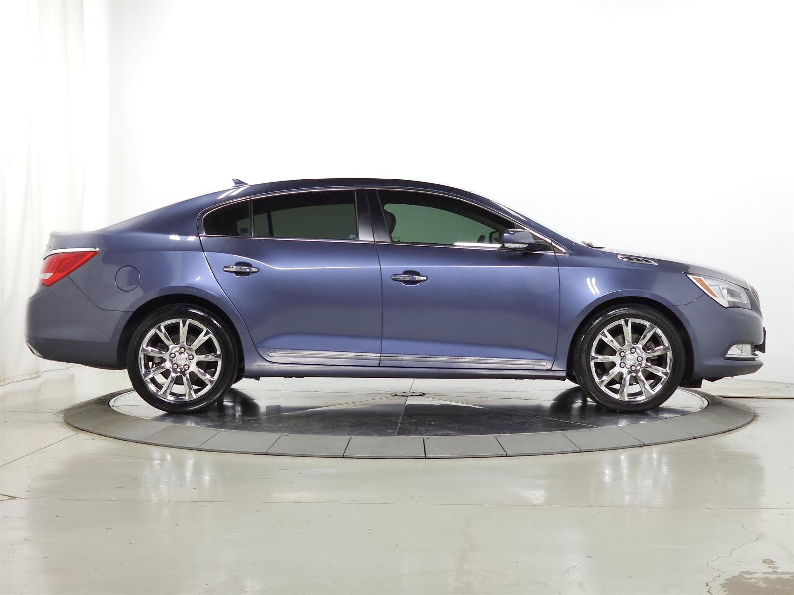 Used 2014 Buick LaCrosse Leather w/ Driver Confidence Package FWD image 9