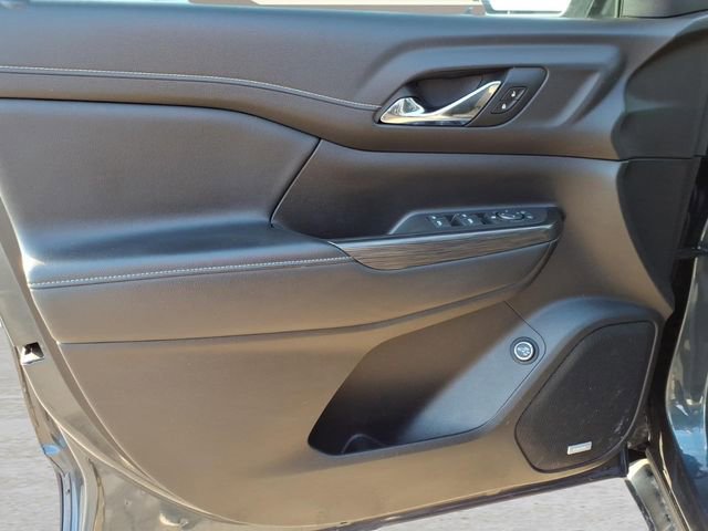 Used 2020 GMC Acadia SLT image 17