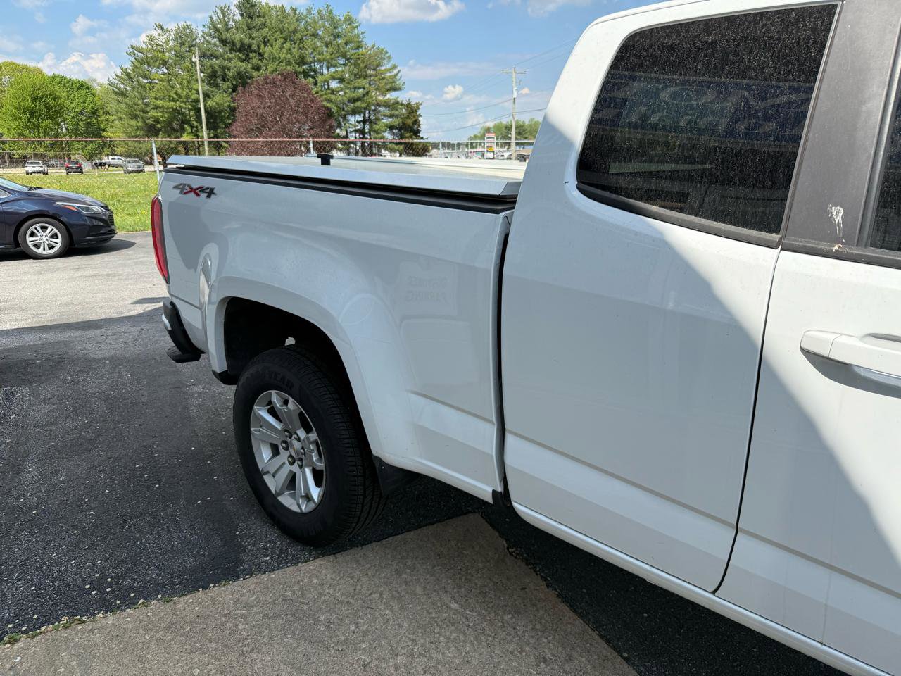 Used 2022 Chevrolet Colorado LT w/ Fleet Safety Package AWD/4WD image 6