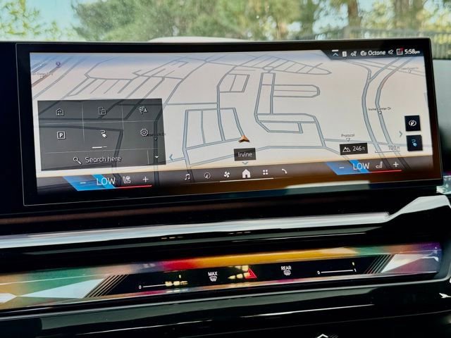 New 2026 BMW i5 eDrive40 w/ Premium Package image 24