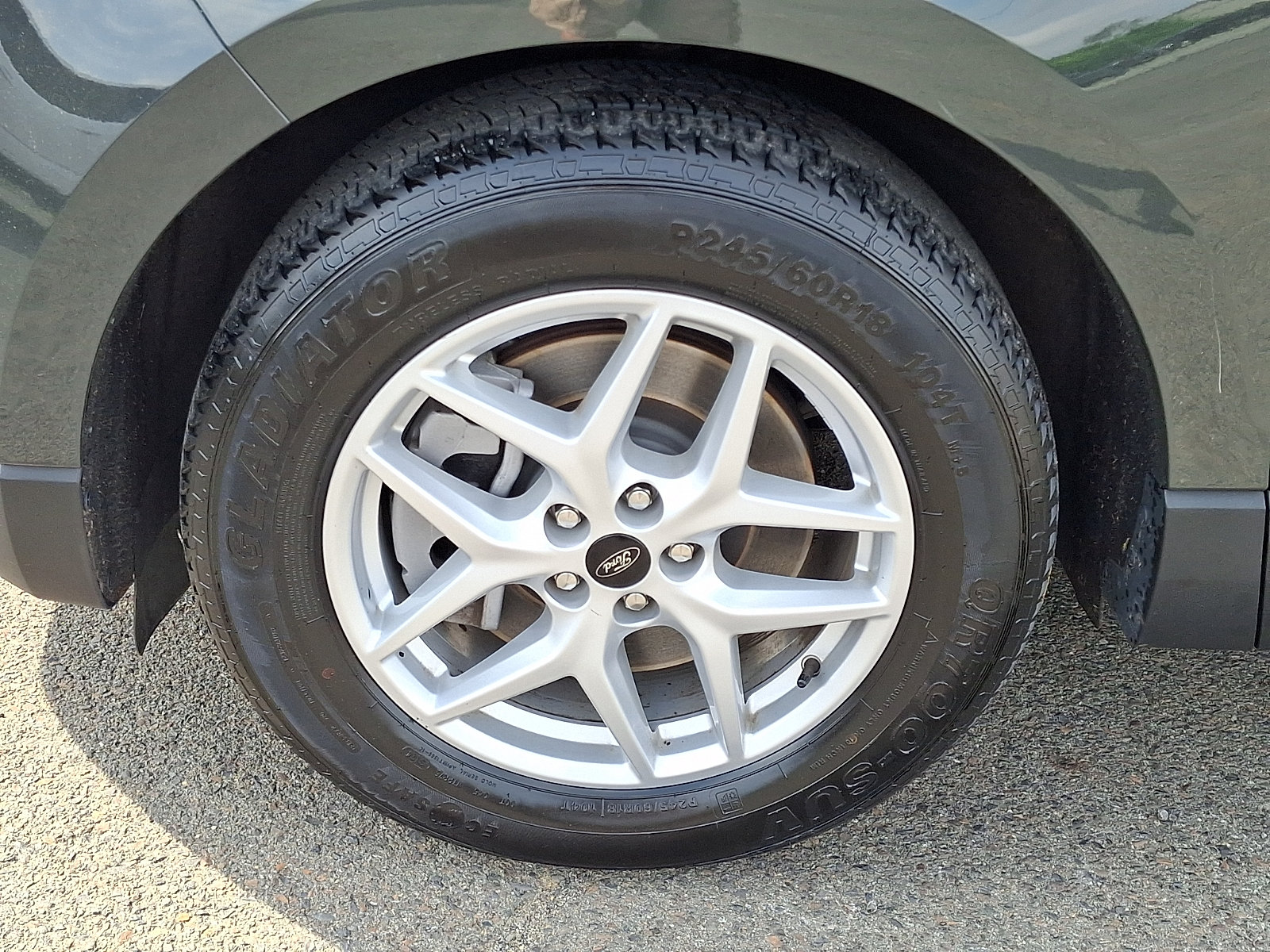 Used 2024 Ford Edge SEL AWD/4WD image 11