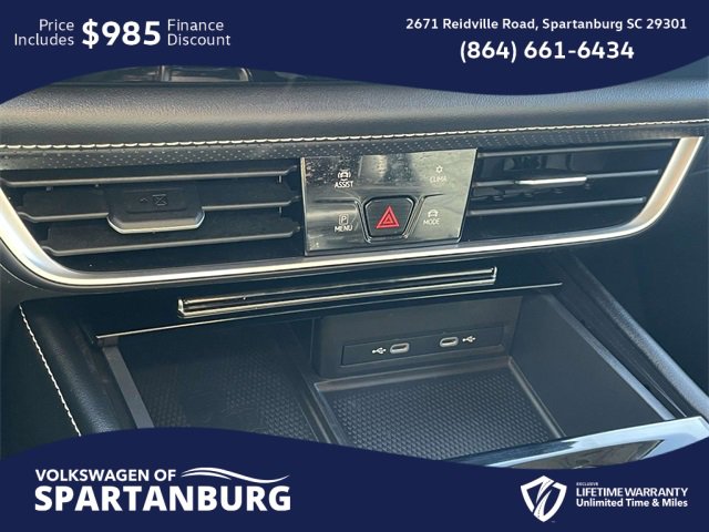 Used 2024 Volkswagen Atlas SE image 30