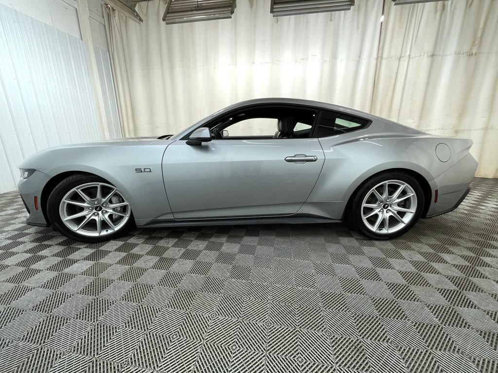 Used 2024 Ford Mustang GT Premium RWD image 15