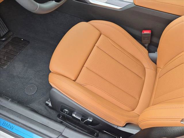 New 2026 BMW 330i Sedan w/ Convenience Package RWD image 4
